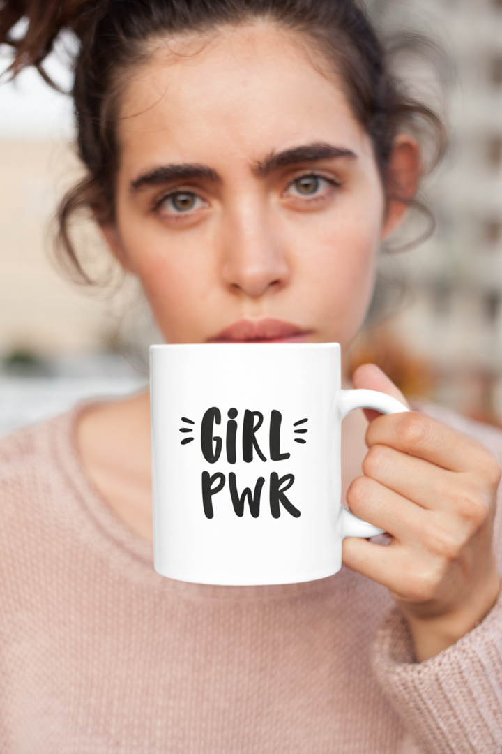 Mockup Tasse mit Motiv GIRL PWR	