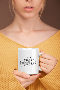 Mockup Tasse mit Motiv YOGA EVERYDAY